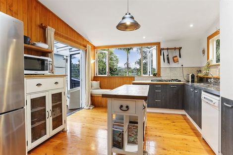 Photo of property in 58 Gladstone Road, Northcote, Auckland, 0627