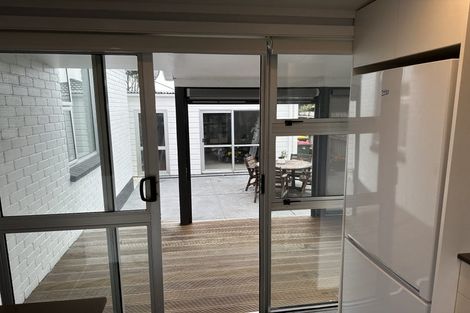 Photo of property in 27 Tukapa Street, Westown, New Plymouth, 4310