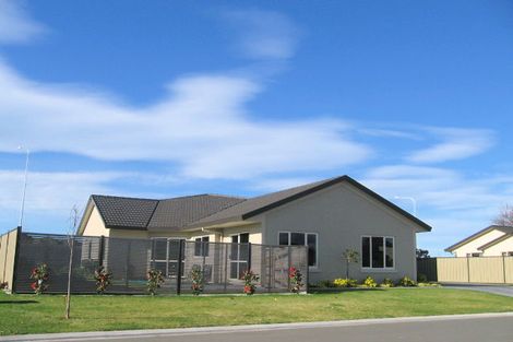 Photo of property in 17 Blythfield Place, Taradale, Napier, 4112