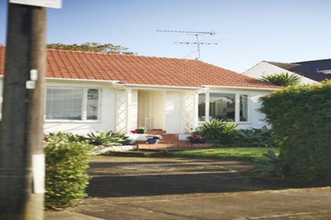 Photo of property in 3 Alison Avenue, Takapuna, Auckland, 0622