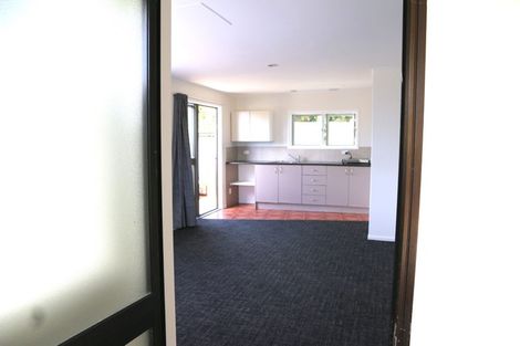 Photo of property in 1/15 Tavern Road, Silverdale, 0932