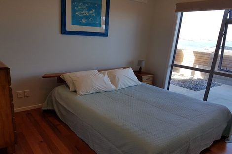 Photo of property in 140 Owhiro Bay Parade, Owhiro Bay, Wellington, 6023