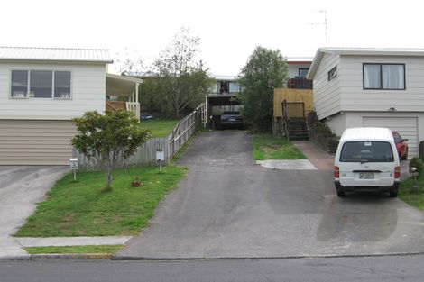 Photo of property in 38 Elizabeth Drive, West Harbour, Auckland, 0618