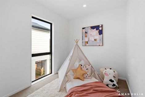 Photo of property in 13a Serjeant Street, Henderson, Auckland, 0612