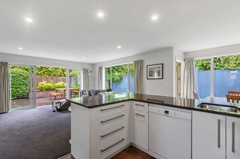 Photo of property in 12 Beatrice Place, Avonhead, Christchurch, 8042