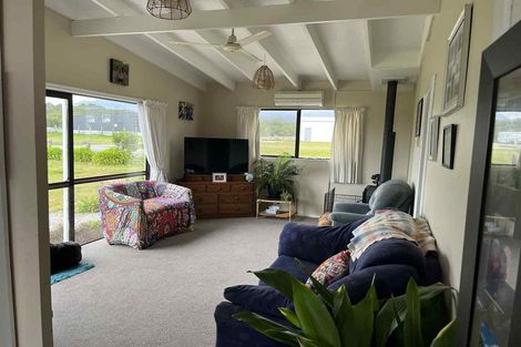 Photo of property in 45 Johnston Crescent, Haast, 7886