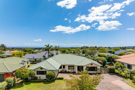 Photo of property in 19 Kingsgate Avenue, Havelock North, 4130