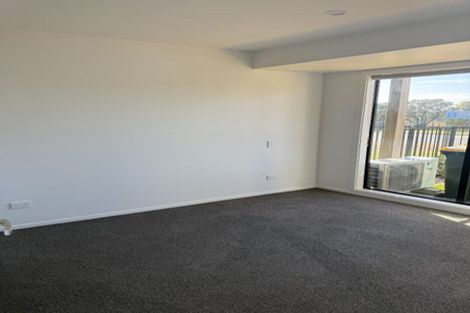 Photo of property in 2/504 Don Buck Road, Massey, Auckland, 0614