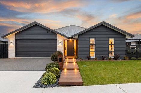 Photo of property in 13 Stackwood Avenue, Woodend, 7610