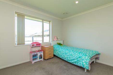 Photo of property in 53 Rolleston Drive, Rolleston, 7614