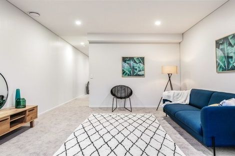 Photo of property in 7 Folkes Lane, New Lynn, Auckland, 0600