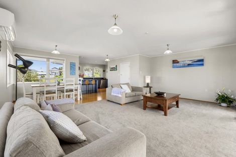 Photo of property in 19 Taipari Avenue, Raglan, 3225