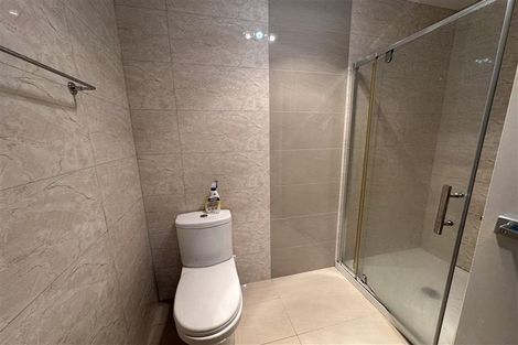 Photo of property in 9/4 Wallson Crescent, Wiri, Auckland, 2104
