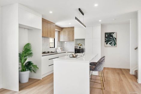 Photo of property in 48b Awaruku Road, Torbay, Auckland, 0630