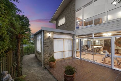 Photo of property in 32 Takahe Drive, Cashmere, Christchurch, 8022