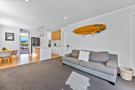 Photo of property in 24 Ahunga Road, Karaka, Papakura, 2113