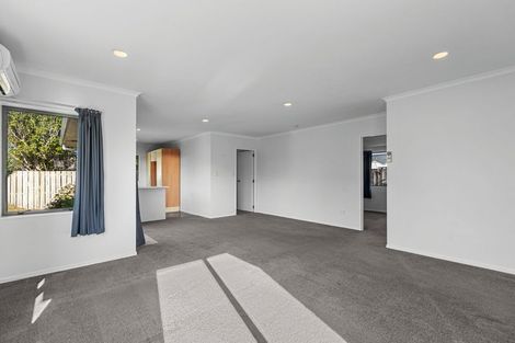 Photo of property in 22 Longstead Avenue, Papamoa Beach, Papamoa, 3118