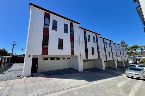 Photo of property in 41a Kelwyn Road, Kelston, Auckland, 0602