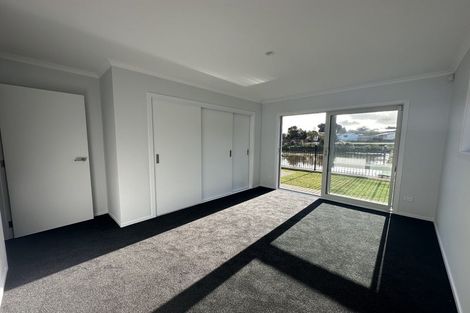 Photo of property in 26 Koru Loop, Paraparaumu, 5032