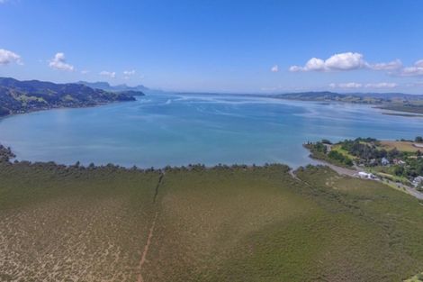 Photo of property in 9 Whangarei Heads Road, Onerahi, 0110