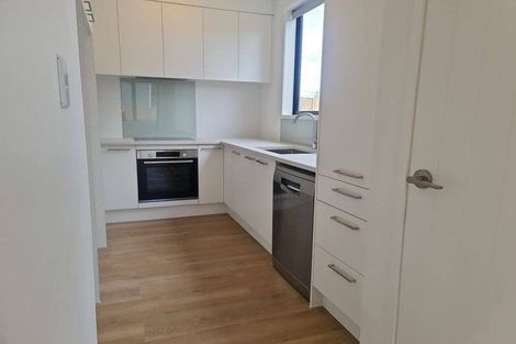 Photo of property in 42c Don Buck Road, Massey, Auckland, 0614