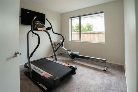 Photo of property in 21 Kestrel Place, Woolston, Christchurch, 8023