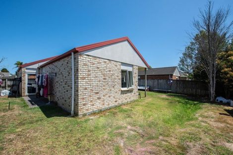 Photo of property in 21 Kona Crescent, Henderson, Auckland, 0610