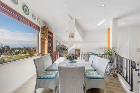 Photo of property in 180 Browns Bay Road, Murrays Bay, Auckland, 0630
