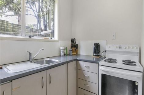 Photo of property in 99 Kemp Road, Massey, Auckland, 0614