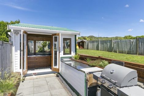 Photo of property in 3 Haumia Street, Johnsonville, Wellington, 6037