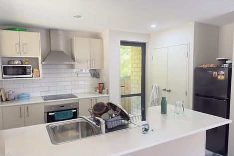 Photo of property in 12 Regency Place, Sunnynook, Auckland, 0632