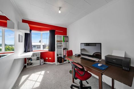 Photo of property in 24 Culzean Grove, Bell Block, New Plymouth, 4312
