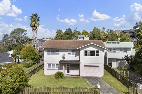 Photo of property in 21 Bentley Avenue, Glenfield, Auckland, 0629