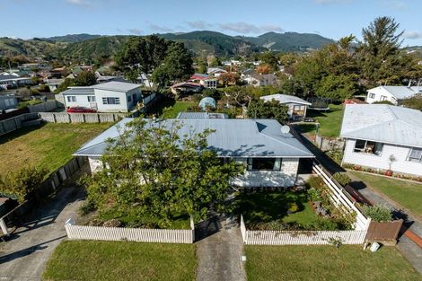 Photo of property in 34 Makarini Street, Paraparaumu, 5032