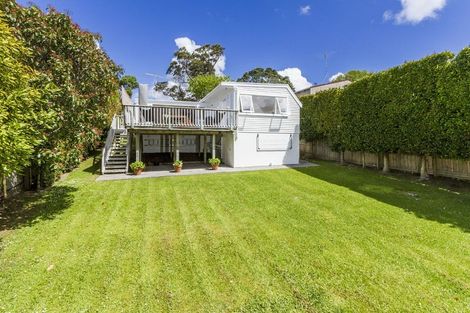 Photo of property in 63 Knights Road, Rothesay Bay, Auckland, 0630