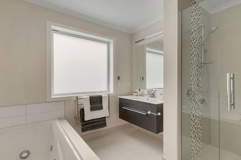 Photo of property in 44 Melksham Drive, Churton Park, Wellington, 6037