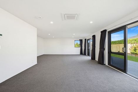 Photo of property in 6 Denton Street, Amberley, 7410