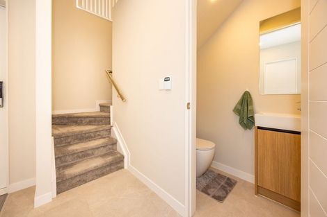 Photo of property in 34 Hellyers Street, Birkdale, Auckland, 0626