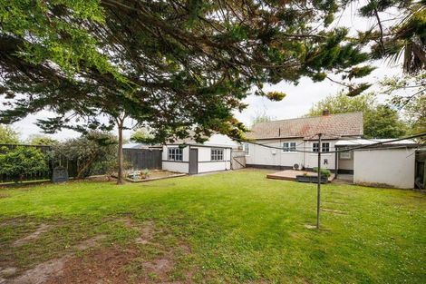 Photo of property in 654 Featherston Street, Roslyn, Palmerston North, 4414