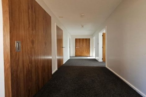 Photo of property in 2/25 Moire Road, Massey, Auckland, 0614