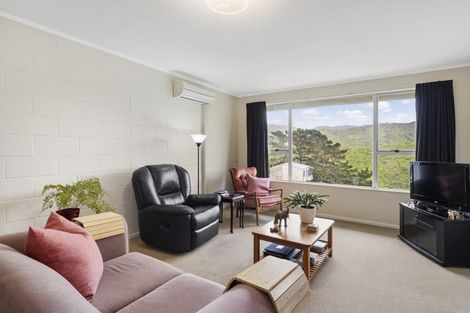 Photo of property in 10f1 Camrose Grove, Kingston, Wellington, 6021