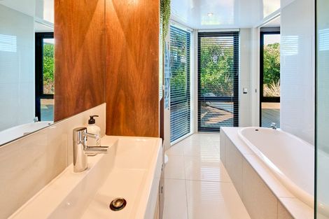 Photo of property in 24d Mandalay Terrace, Khandallah, Wellington, 6035