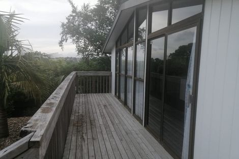 Photo of property in 5 Kemp Road, Massey, Auckland, 0614