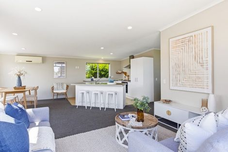 Photo of property in 47a Mazengarb Road, Paraparaumu Beach, Paraparaumu, 5032