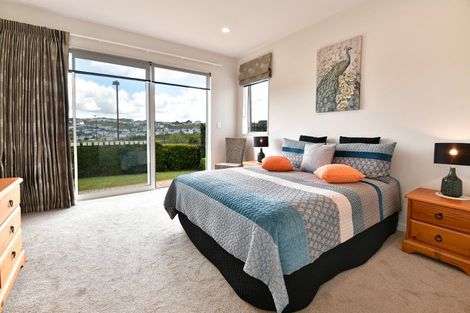 Photo of property in 19 Maka Terrace, Orewa, 0931