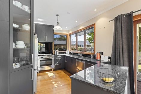 Photo of property in 8 Tawa Street, Inglewood, 4330