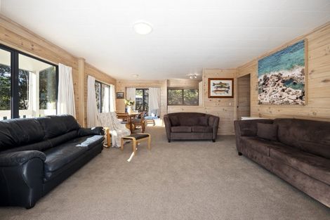 Photo of property in 58 Kinloch Road, Kinloch, Taupo, 3377