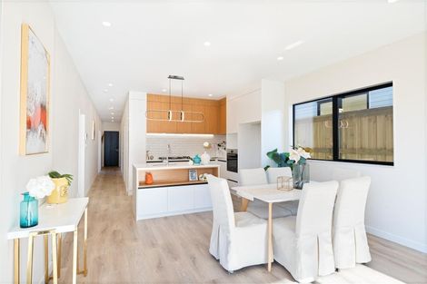 Photo of property in 38 Whakairo Crescent, Gulf Harbour, 0930