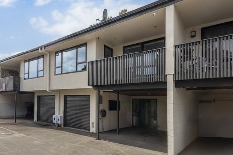 Photo of property in 2/24 Acheron Road, Paremata, Porirua, 5026