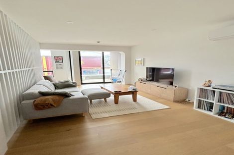 Photo of property in 216 The Parade, Island Bay, Wellington, 6023